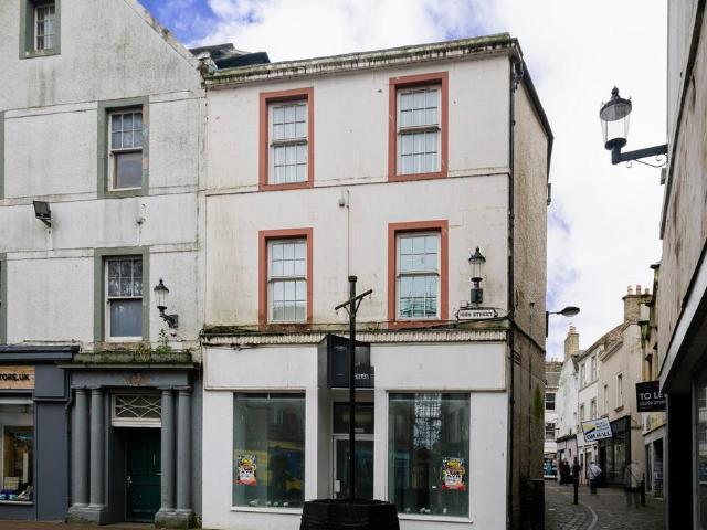 Flat for rent in Fort, Scotland