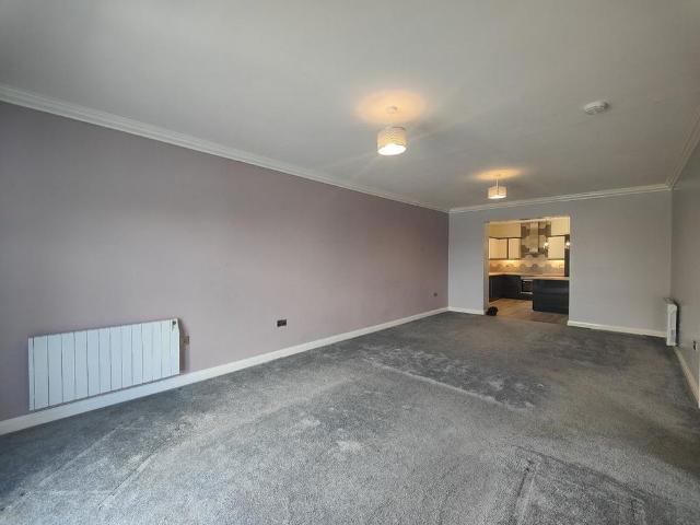 Apartment for rent in Grange Moor, West Yorkshire
