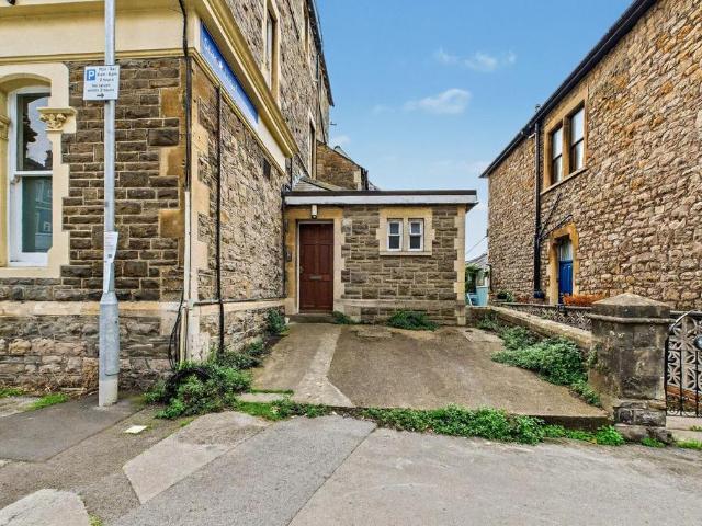Flat for rent in Clevedon, North Somerset
