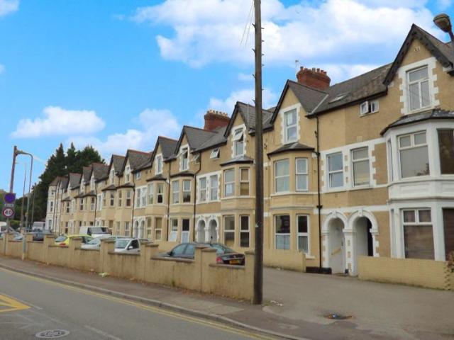 Flat for rent in Falcon Lodge, Wales