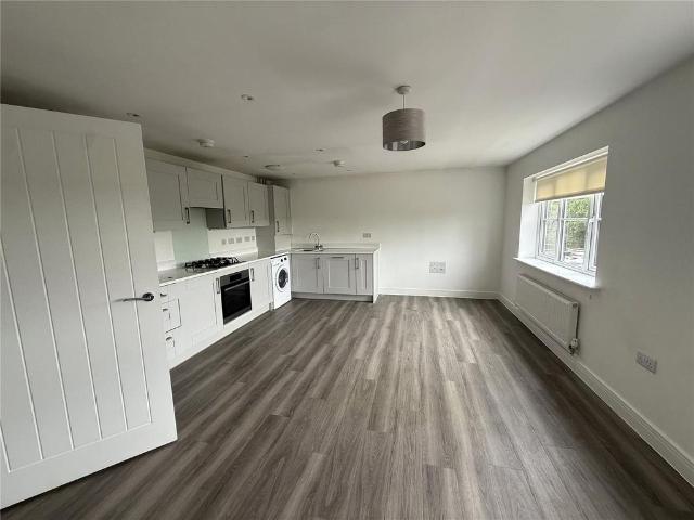 Flat for rent in Blackhills, Surrey
