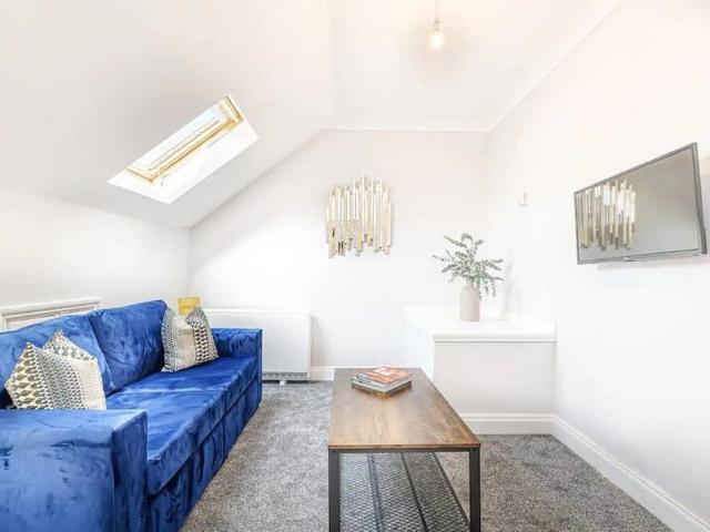 Apartment for rent in Cliftonville West, Acol