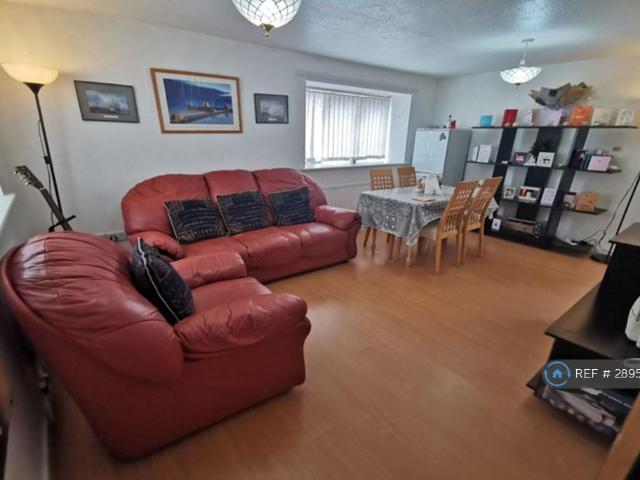 Flat for rent in Kenton, Newcastle Upon Tyne