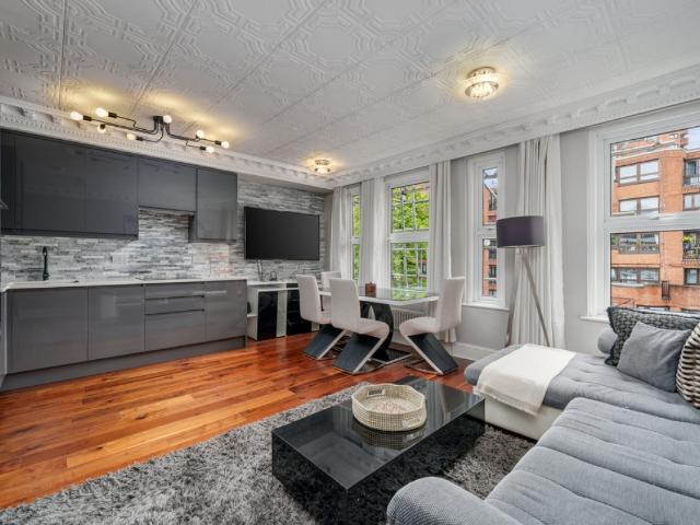 Apartment for rent in Brompton, Greater London