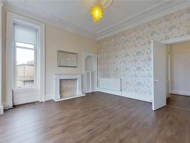 Apartment for rent in Langside, Scotland