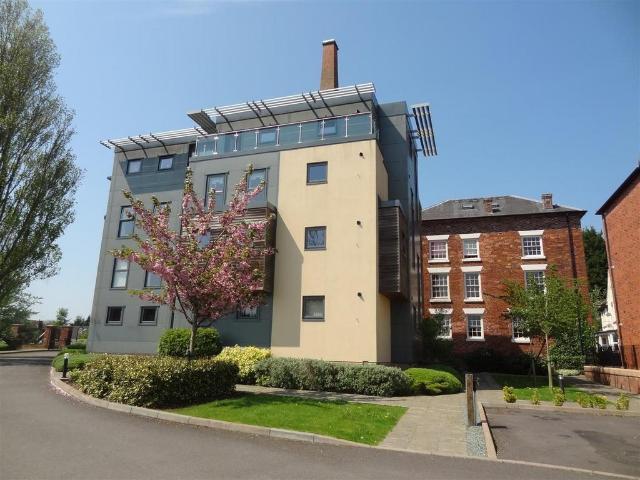 Flat for rent in Wem Urban, Wem