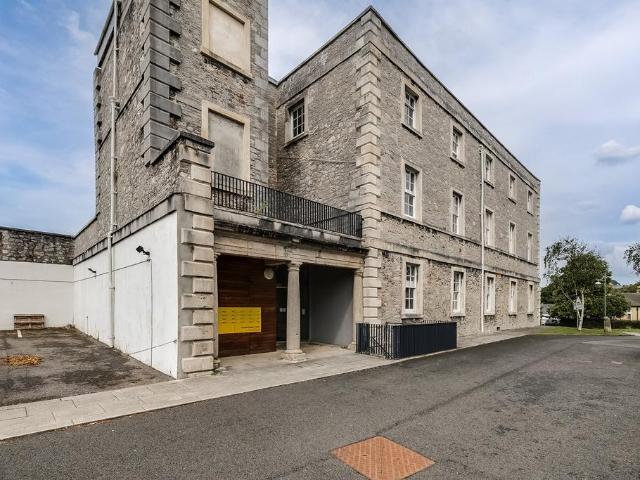 Flat for rent in Millfields, Mount Wise