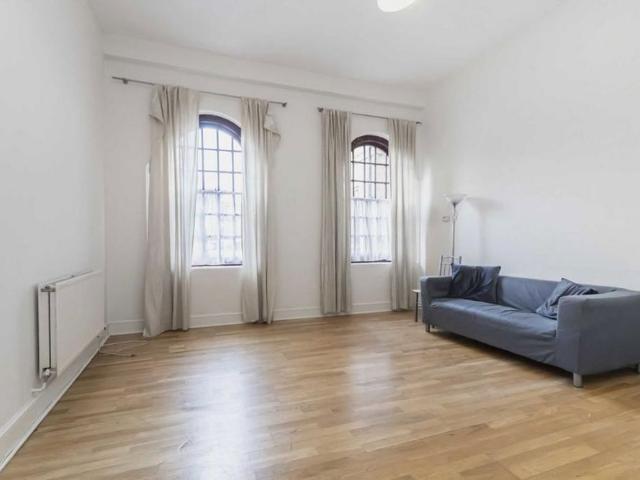 Apartment for rent in London Borough of Ealing, Hanwell
