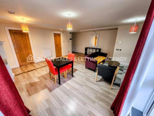 Apartment for rent in Silvertown, Greater London
