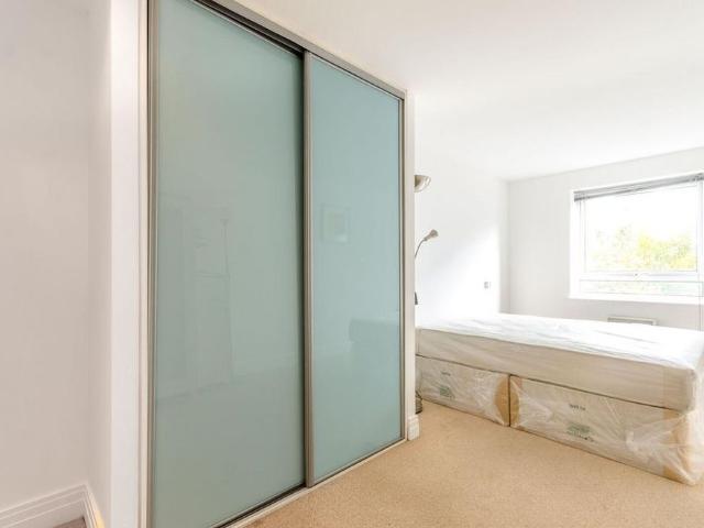 Apartment for rent in Rotherhithe, Greater London