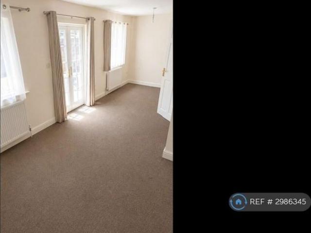 Apartment for rent in Follaton, Strode