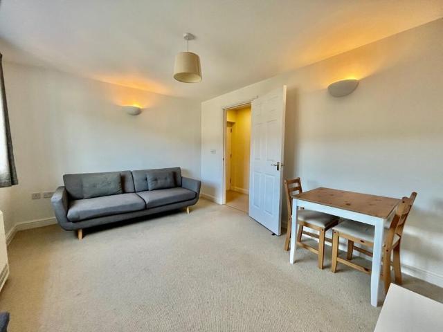 Apartment for rent in Milverton, Warwick