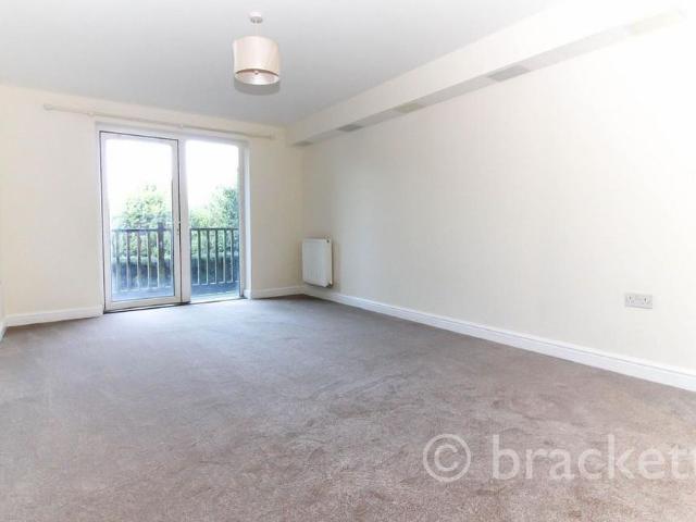 Apartment for rent in St James, Sandown Park