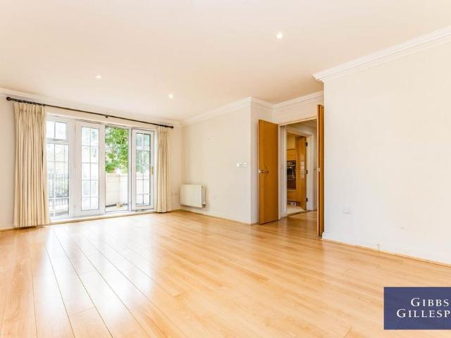 Apartment for rent in Pinner, Greater London