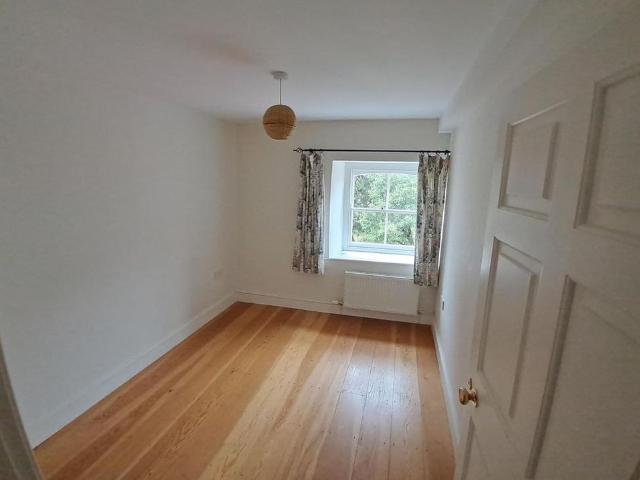 Apartment for rent in Llangadog