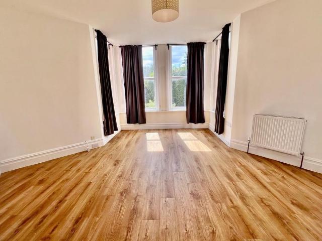 Apartment for rent in Boscombe, Bournemouth