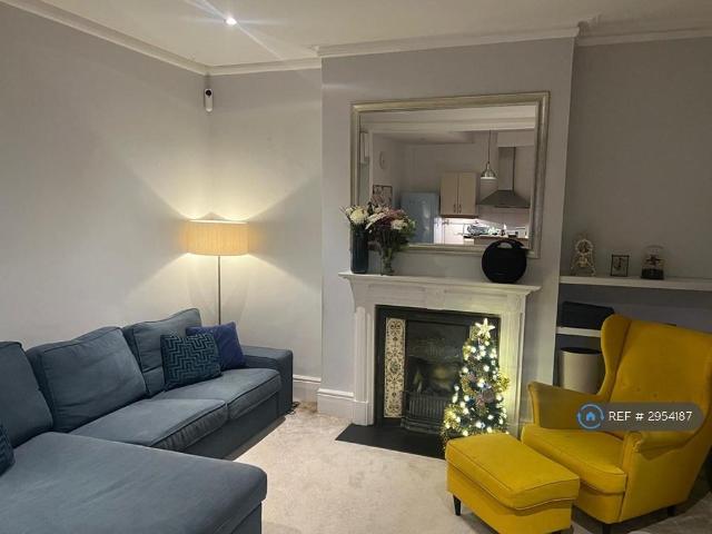 Flat for rent in Putney, Greater London