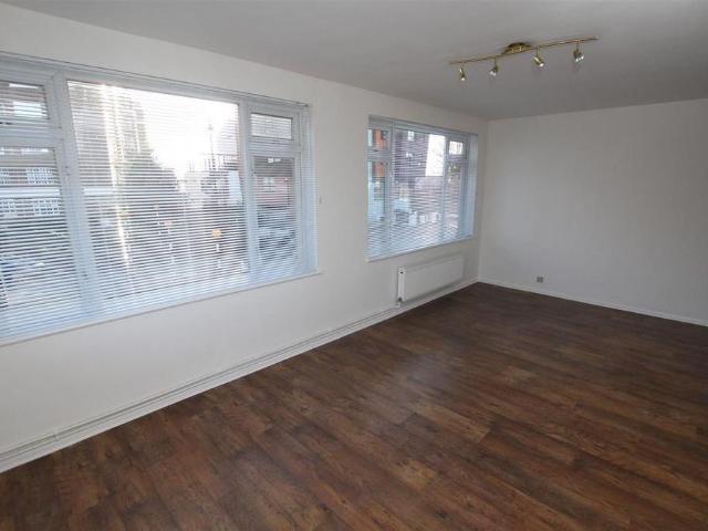 Apartment for rent in Alton Barnes, Essex