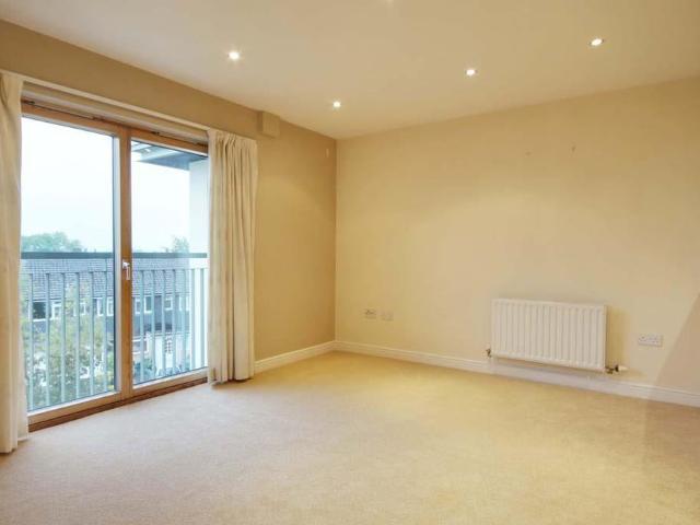 Apartment for rent in Hatherley, Cheltenham