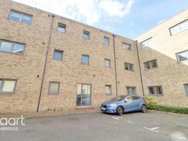 Flat for rent in Chesterton, Arbury