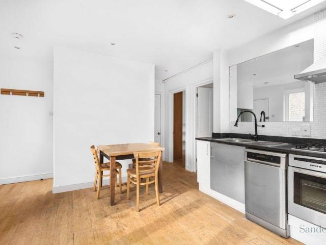 Flat for rent in Barnsbury, Greater London