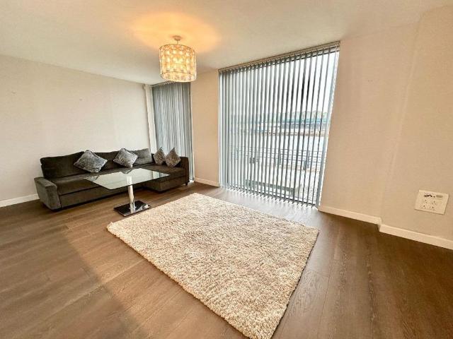 Apartment for rent in Thornwood, Glasgow