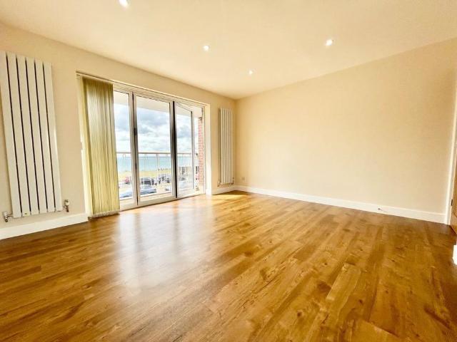 Apartment for rent in West Cliff, Acol