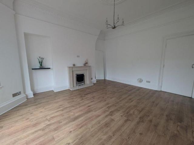 Apartment for rent in Cardwell Bay, Gourock