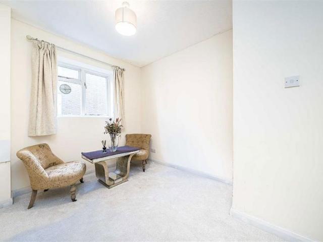 Apartment for rent in London, Isle Of Man