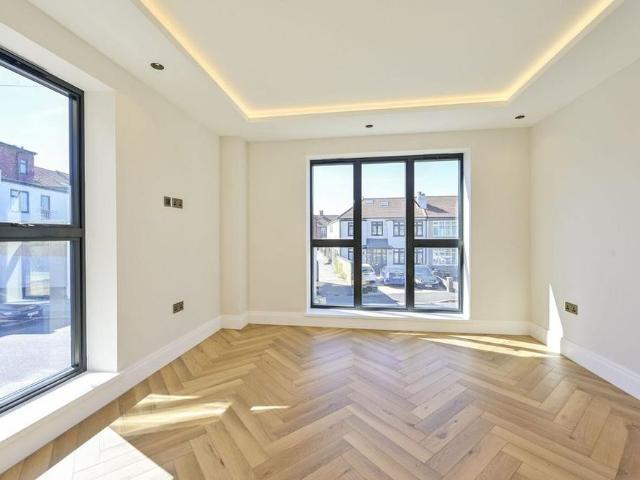 Apartment for rent in London Borough of Merton, Greater London