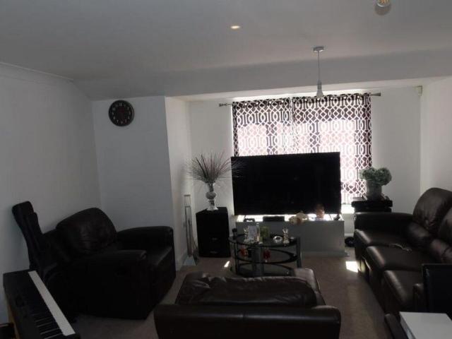 Apartment for rent in Hook Green, Hamerton