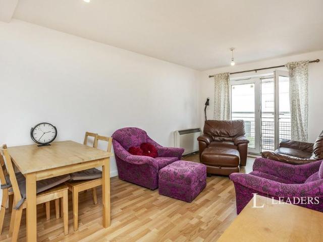 Apartment for rent in Elmfield, Leicestershire