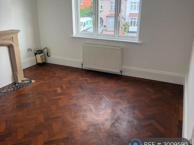 Flat for rent in Hornchurch, Greater London