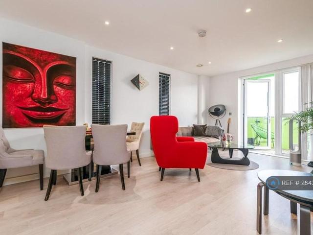 Apartment for rent in Preston, Greater London