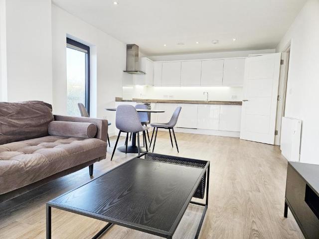 Flat for rent in South Ashford, Bridgefield