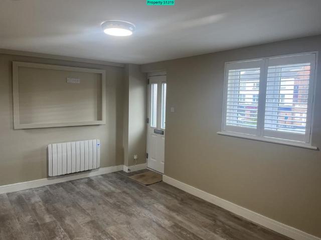 Apartment for rent in Chadsmoor, Staffordshire