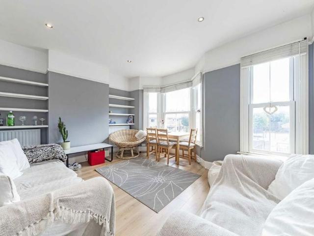 Apartment for rent in Clapham Junction, Greater London