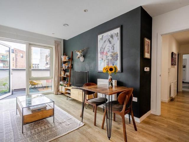 Apartment for rent in London Borough of Lewisham, Forest Hill