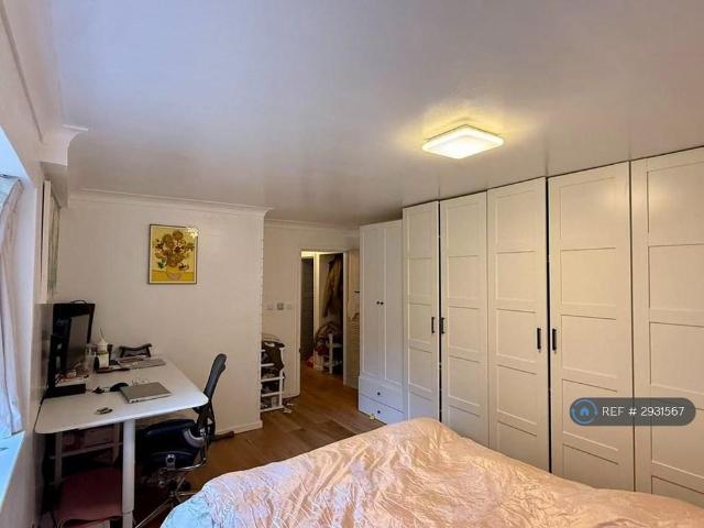 Apartment for rent in Holywell, The Slade