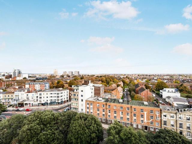 Flat for rent in Old Portsmouth, City Of Portsmouth