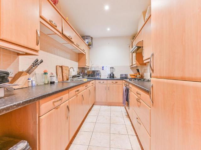 Flat for rent in Netherne-on-the-Hill, Reigate and Banstead