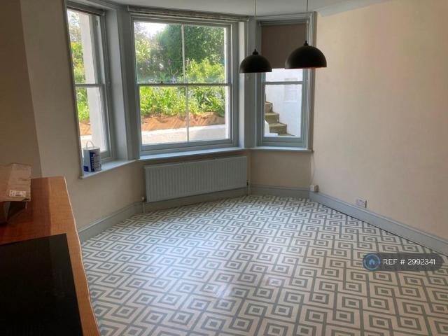 Apartment for rent in St Leonards Green, Guestling Green
