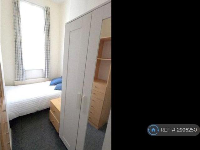 Apartment for rent in Earl's Court, Greater London