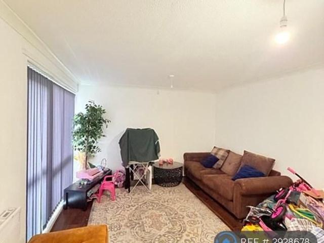 Apartment for rent in Frizinghall, West Yorkshire