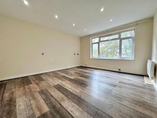 Apartment for rent in Biscot, Luton