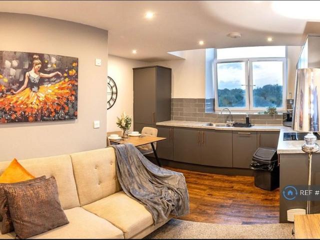 Apartment for rent in Huddersfield, West Yorkshire