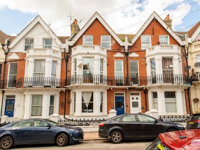 Flat for rent in Central, Heathlands