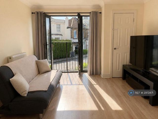 Apartment for rent in Kings Farm, Hamerton