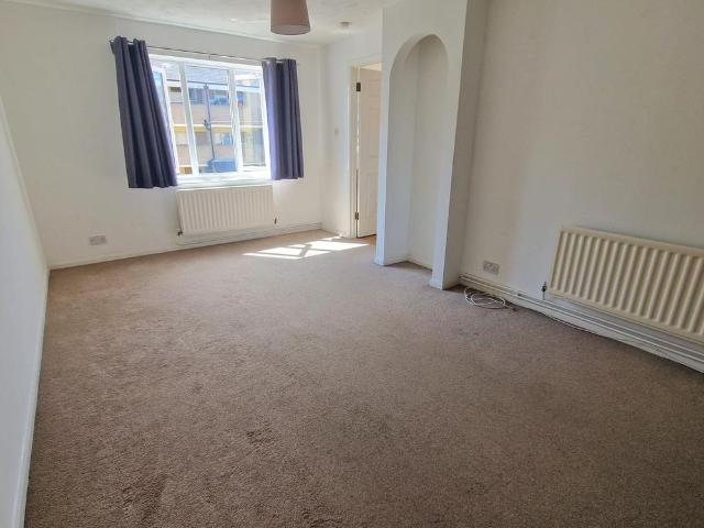 Apartment for rent in Priddy's Hard, Middlecroft