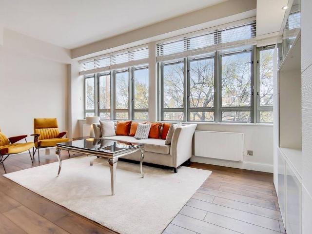 Flat for rent in Finsbury, Greater London